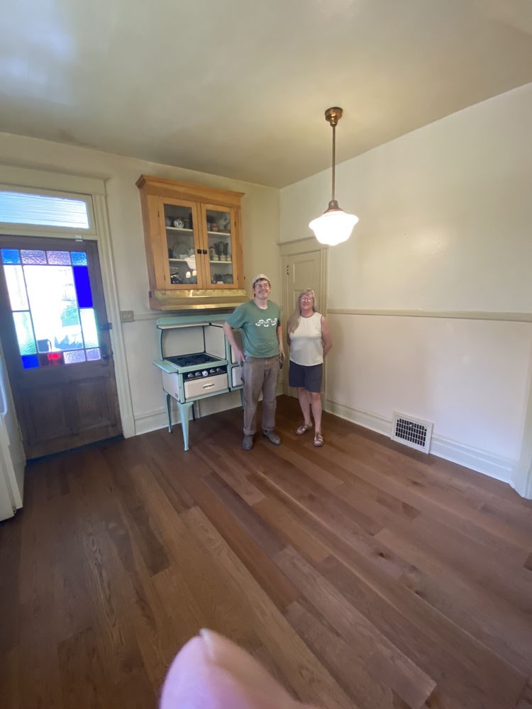 image of business Underfoot Flooring