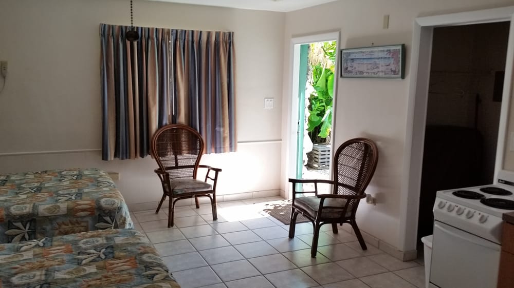 Royal Hawaiian Motel Botel Hotels 12020 Overseas Hwy Marathon Royal Hawaiian Motel Botel Hotels 12020 Overseas Hwy Marathon Fl Phone Number Yelp