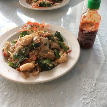 Malai Thai Restaurant 65 Photos 115 Reviews 14297 Sw Photo Of Malai Thai Restaurant Tigard Or United States