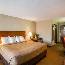The Best 10 Hotels Near The Depot Pub Grille In Mitchell Sd Yelp