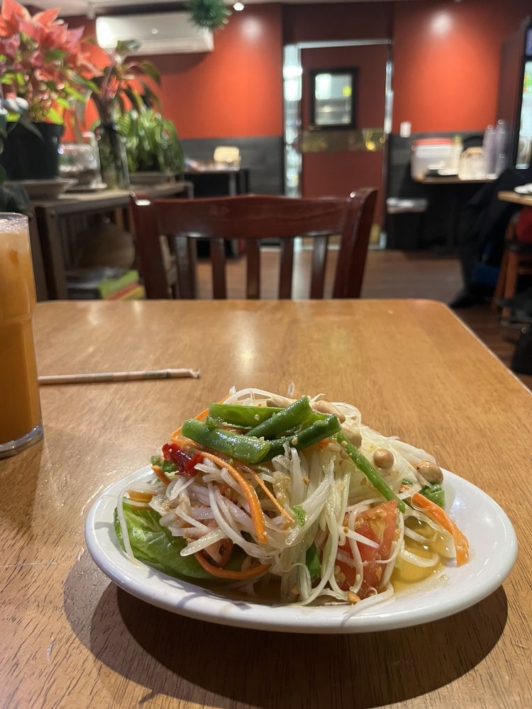 Tiny Thai Restaurant