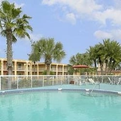 Days Inn By Wyndham Ormond Beach 46 Photos 12 Reviews Hotels Photo Of Days Inn By Wyndham Ormond Beach Fl United States