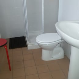 photo of ostello torino torino italy bagno in camera senza bidet