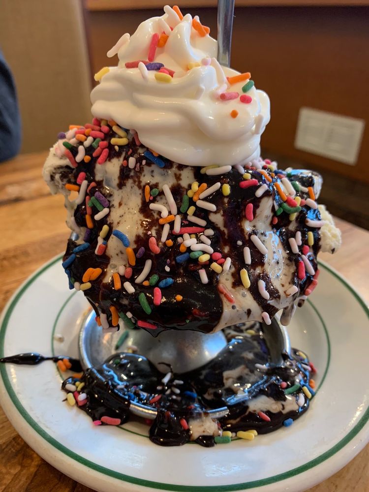 Walt Itgen's Ice Cream Parlour