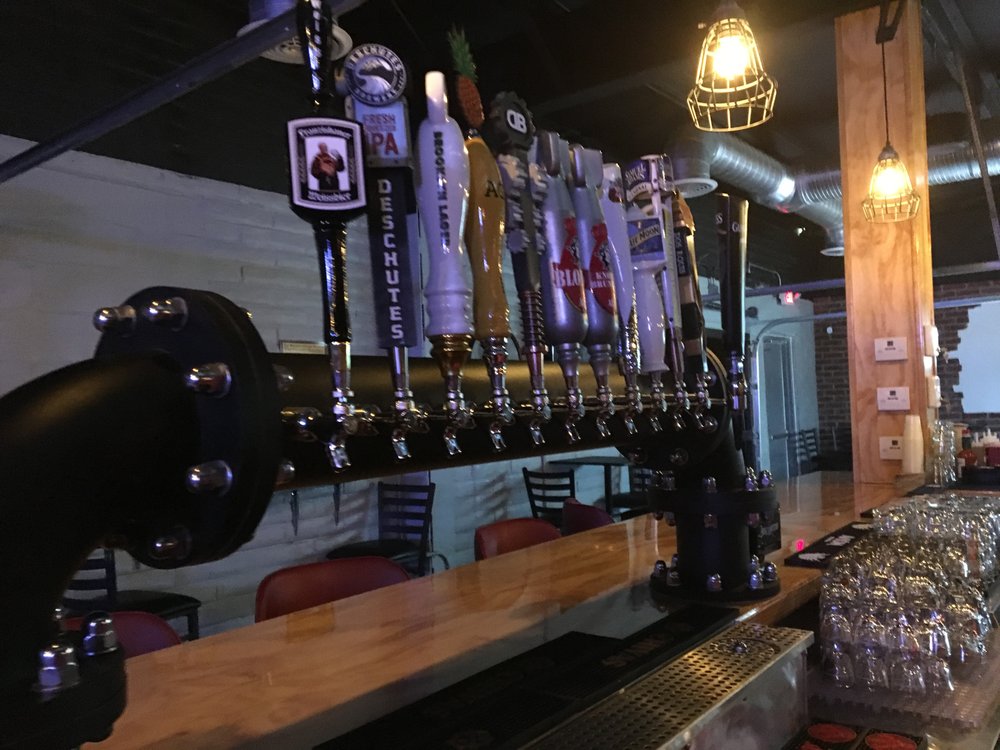 Aviators Pub & Grub