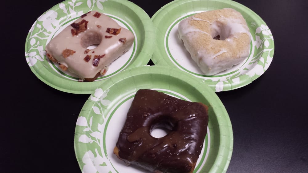 Clyde @ Vincent Van Doughnut