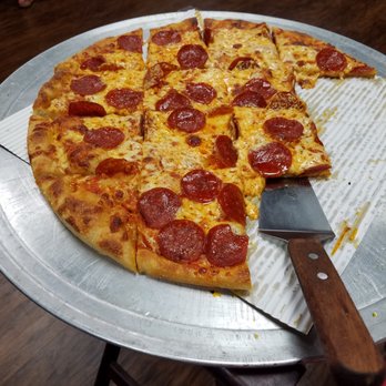 Barnaba S Pizza Pie Closed 32 Photos 37 Reviews 9660 Photo Of Barnaba S Pizza Pie Myrtle Beach Sc United States Large Pepperoni