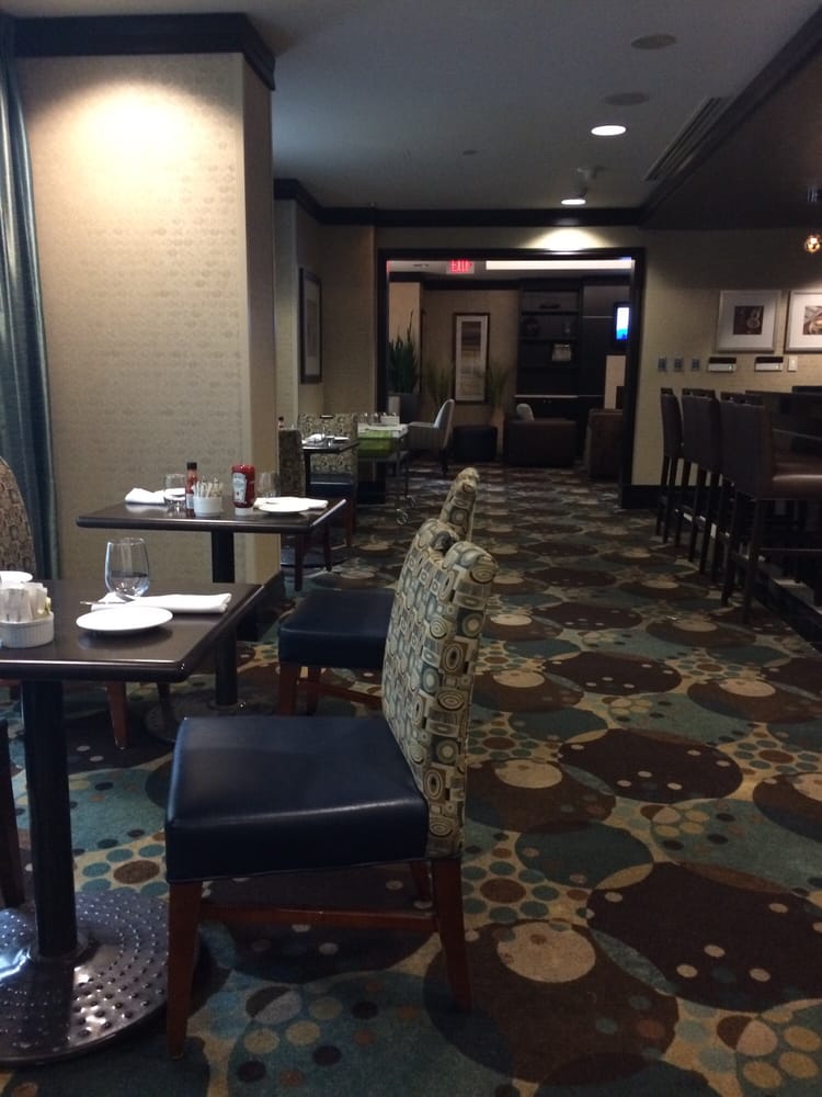 Marquis Lounge & Bistro