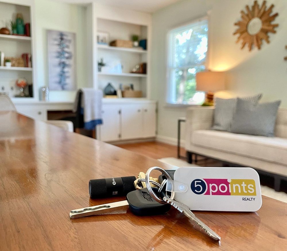 5 Points Realty