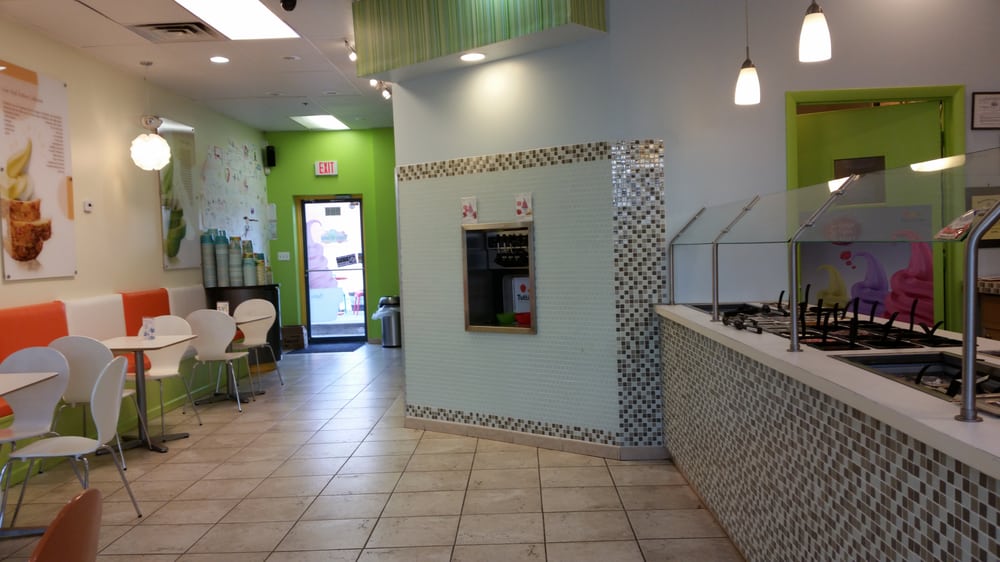 Tutti Frutti Frozen Yogurt