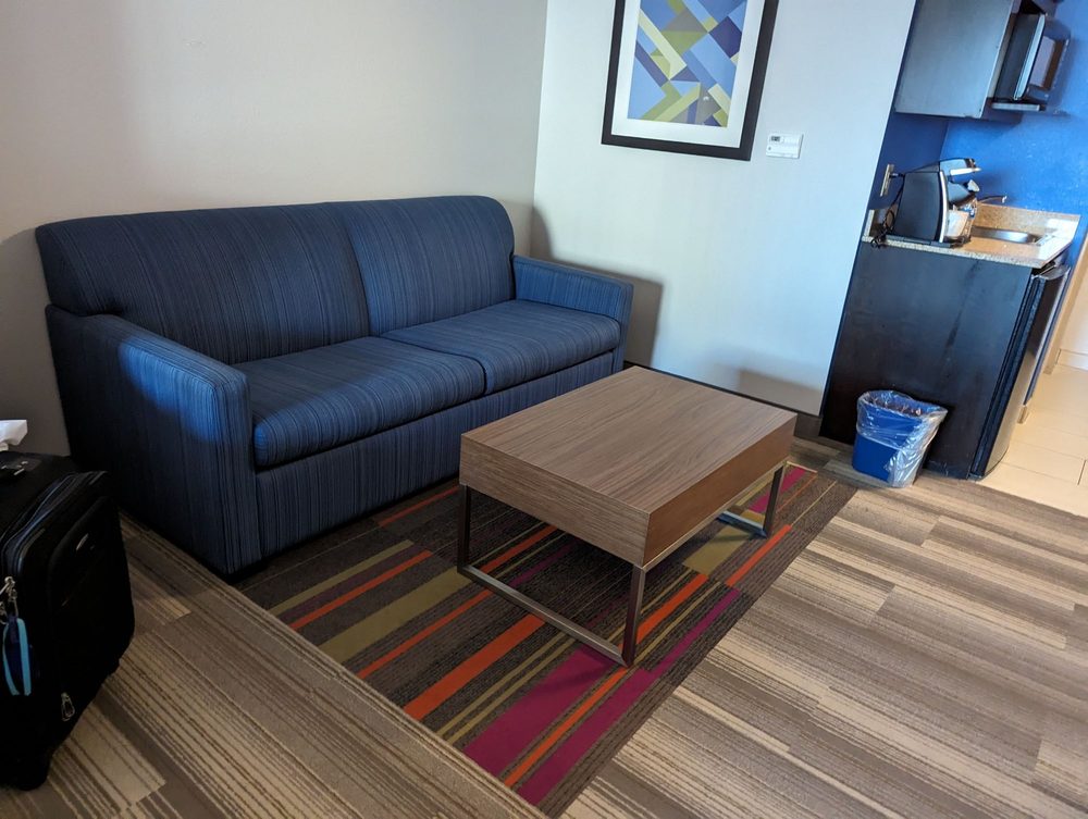 Holiday Inn Express & Suites Warminster - Horsham