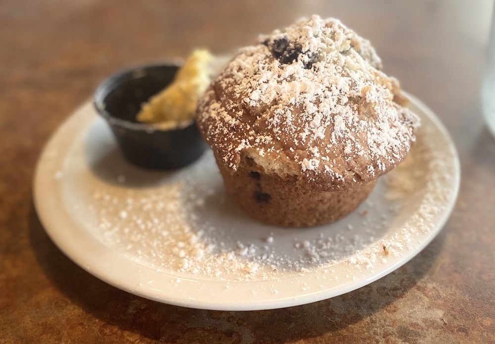 Huckleberry's Breakfast and Lunch