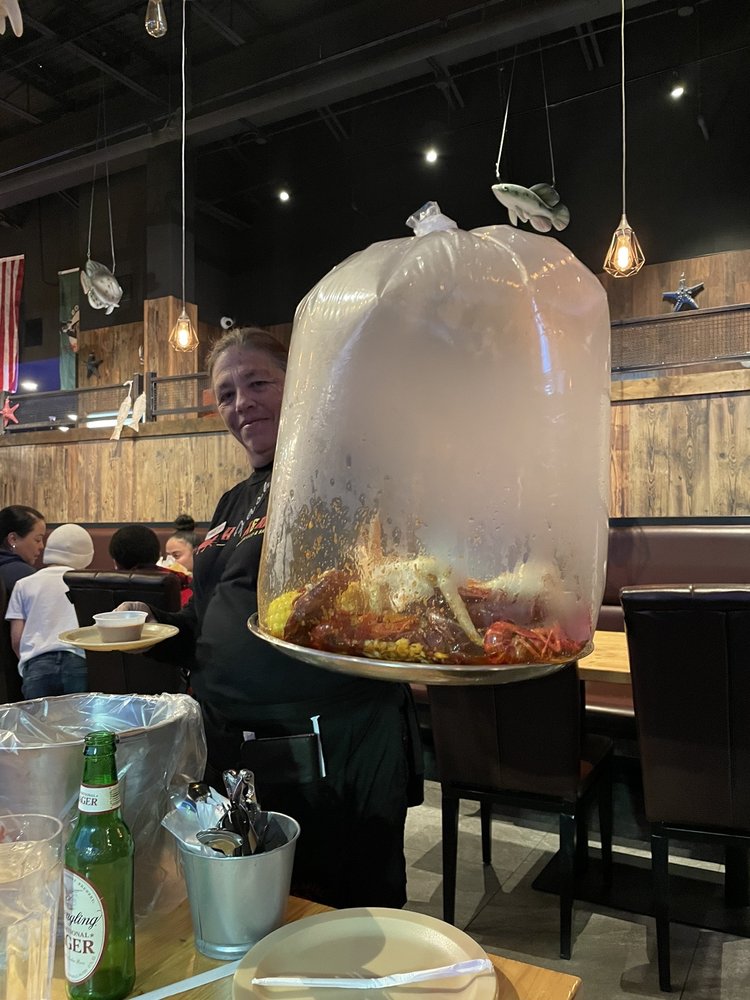 Hook & Reel Cajun Seafood & Bar