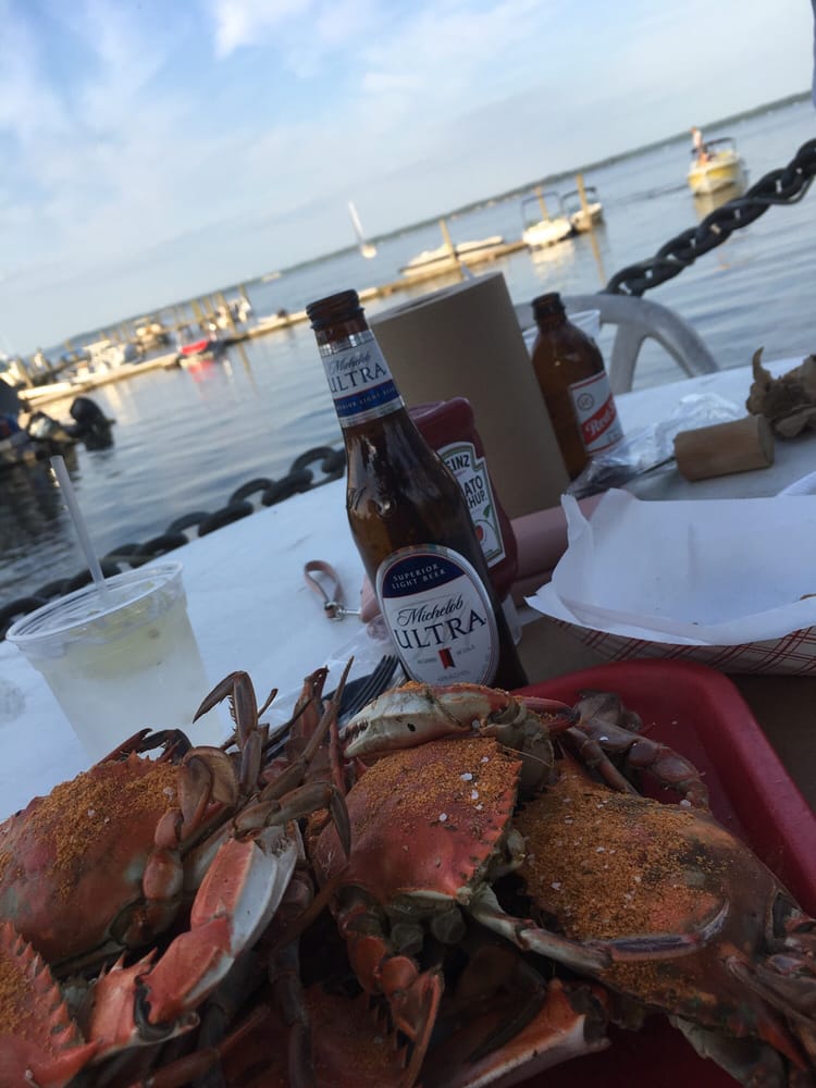Tim's Rivershore Restaurant