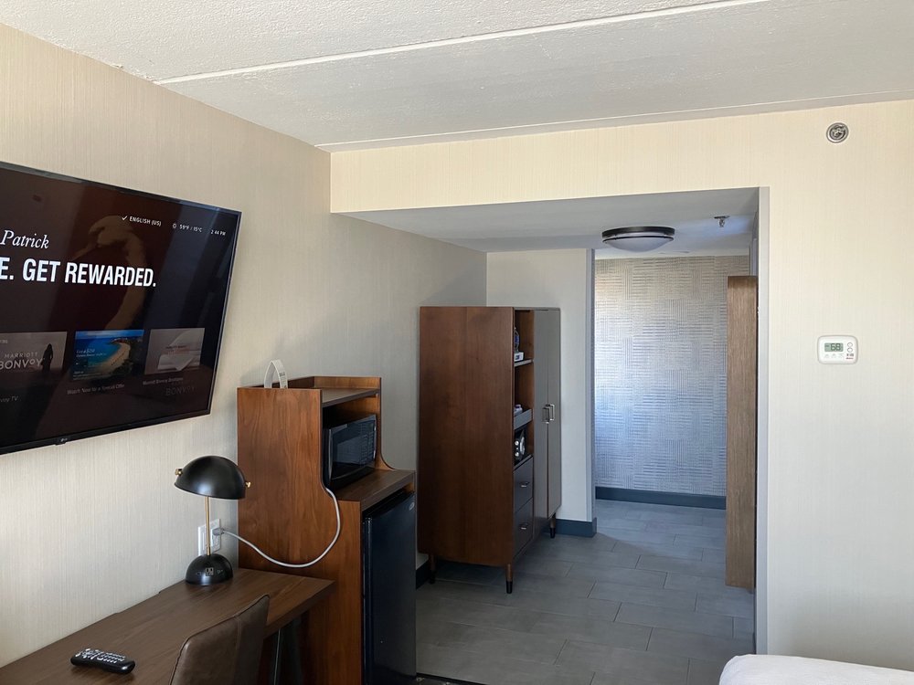 Four Points by Sheraton Philadelphia Northeast