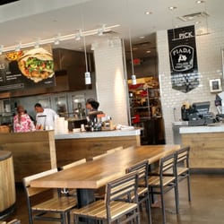 Piada Italian Street Food 37 Photos 52 Reviews 7227 Photo Of Piada Italian Street Food Worthington Oh United States Dining Area