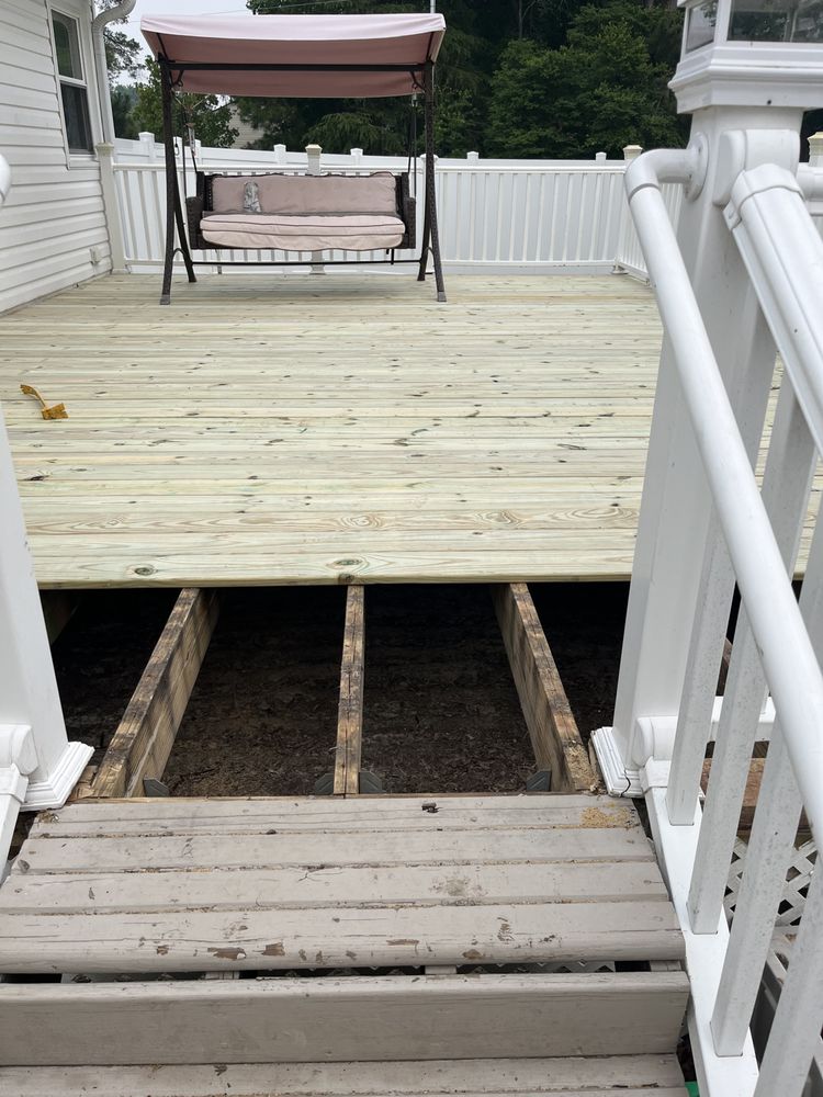 Hampton Fence and Structure