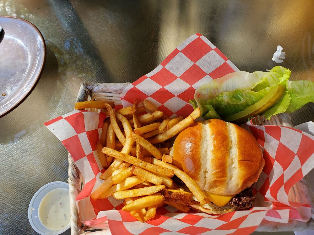 Speedo's Harborside Pub and Grill