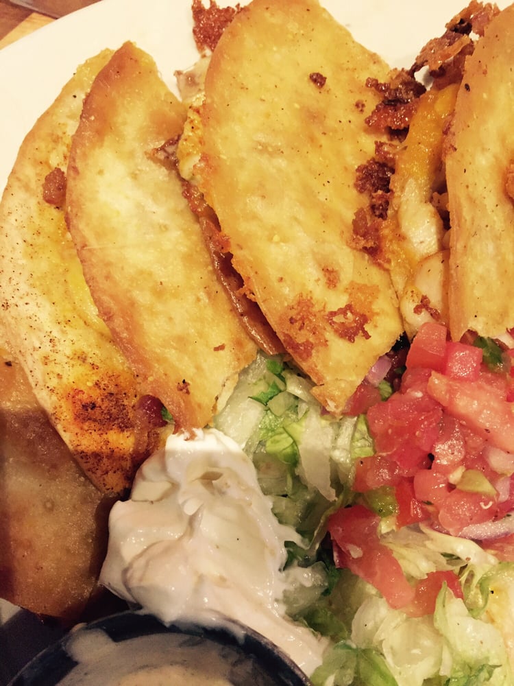 Chili’s Last Updated June 10, 2017 31 Photos & 37 Reviews Bars