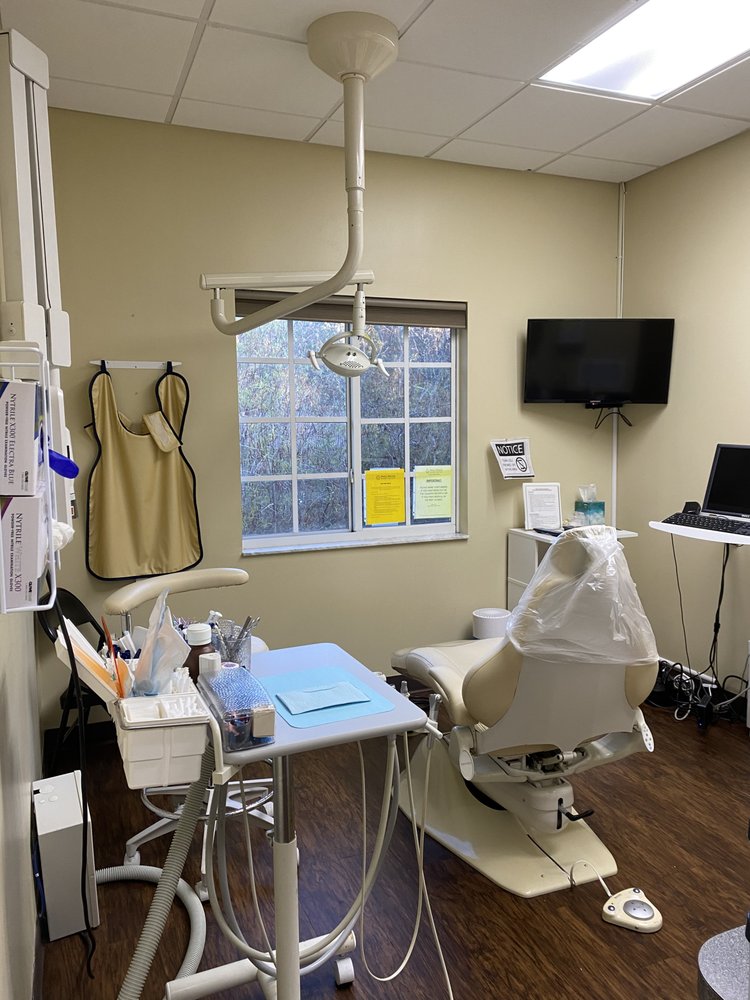 image of business Smile Design Dentistry - Tampa/USF