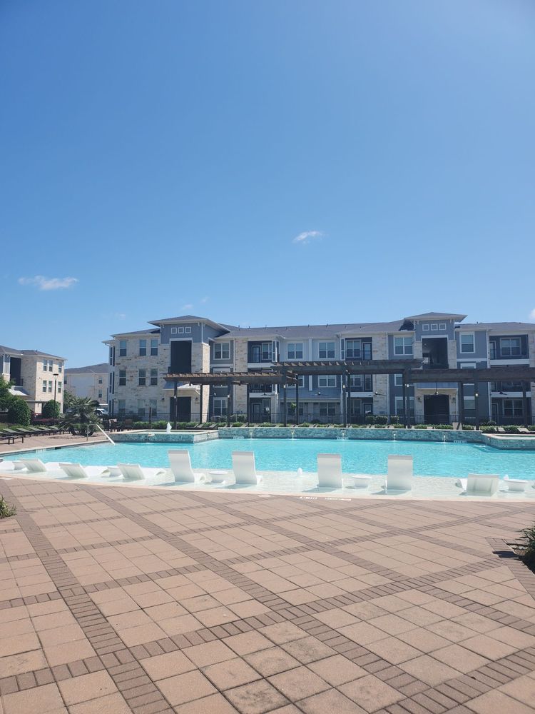 Sapphire Bay
