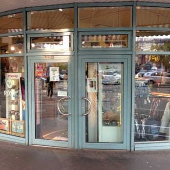 quiksilver shop sportbekleidung kasernenstrasse 1 quiksilver shop sportbekleidung kasernenstrasse 1