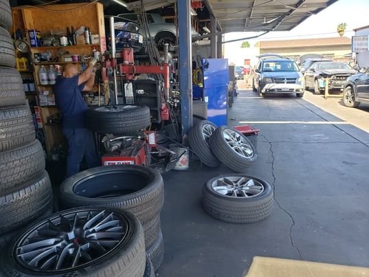Roy's Auto Repair