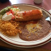 Mazatlan Mexican Restaurant 34 Photos 52 Reviews Neat Painting On Photo Of Mazatlan Mexican Restaurant Tigard Or United States Savory En Chimichanga