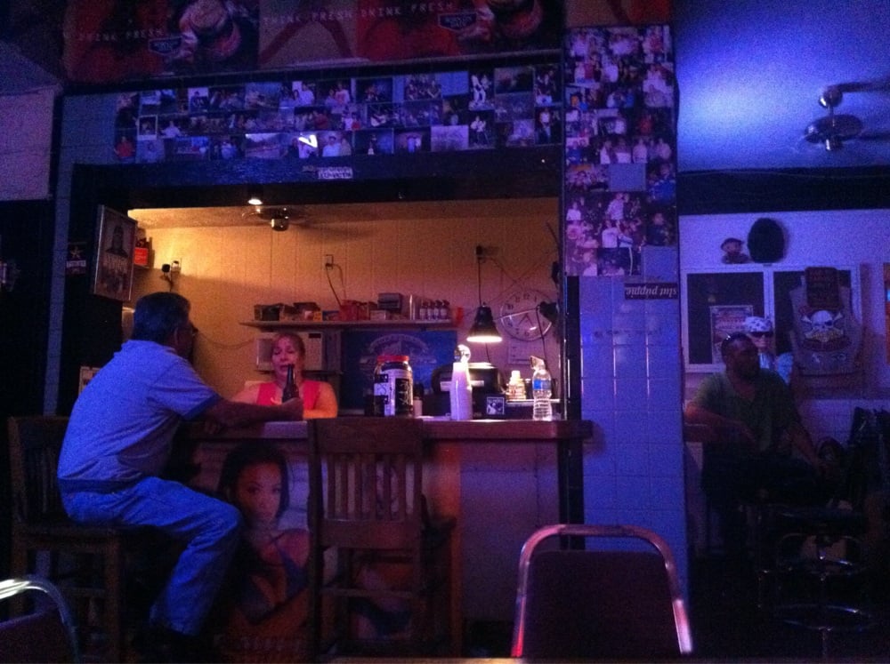 The White Swan Music Venues 4419 Navigation Blvd, Second Ward