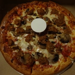 Bristol Pizza Restaurant 10 Photos 31 Reviews 287 Photo Of Bristol Pizza Restaurant Ct United States Small Sausage