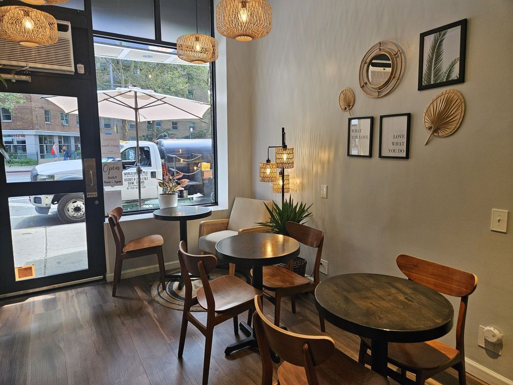Tropic Berry Cafe