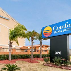 Comfort Inn Suites Texas City 16 Photos Hotels 320 Hwy 146 Photo Of Comfort Inn Suites Texas City Tx United States