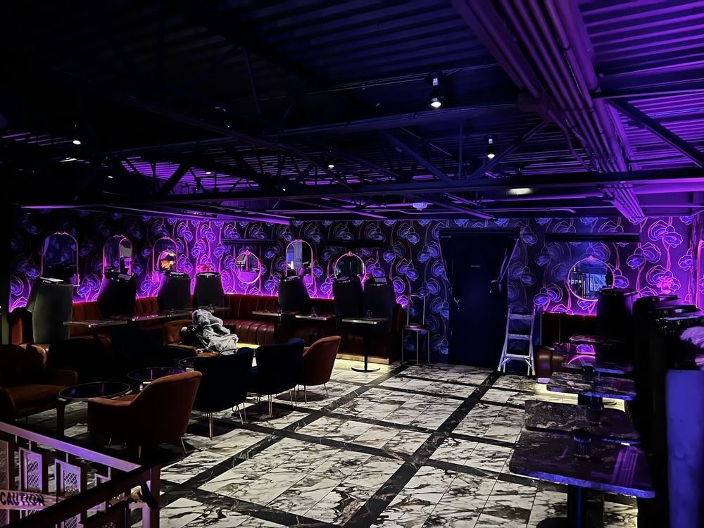 Snowbird Cocktail Lounge & Kitchen