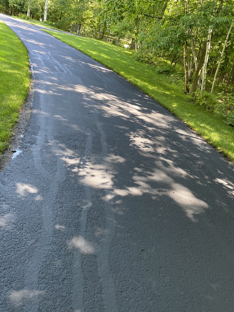 image of business Great Lakes Asphalt Services