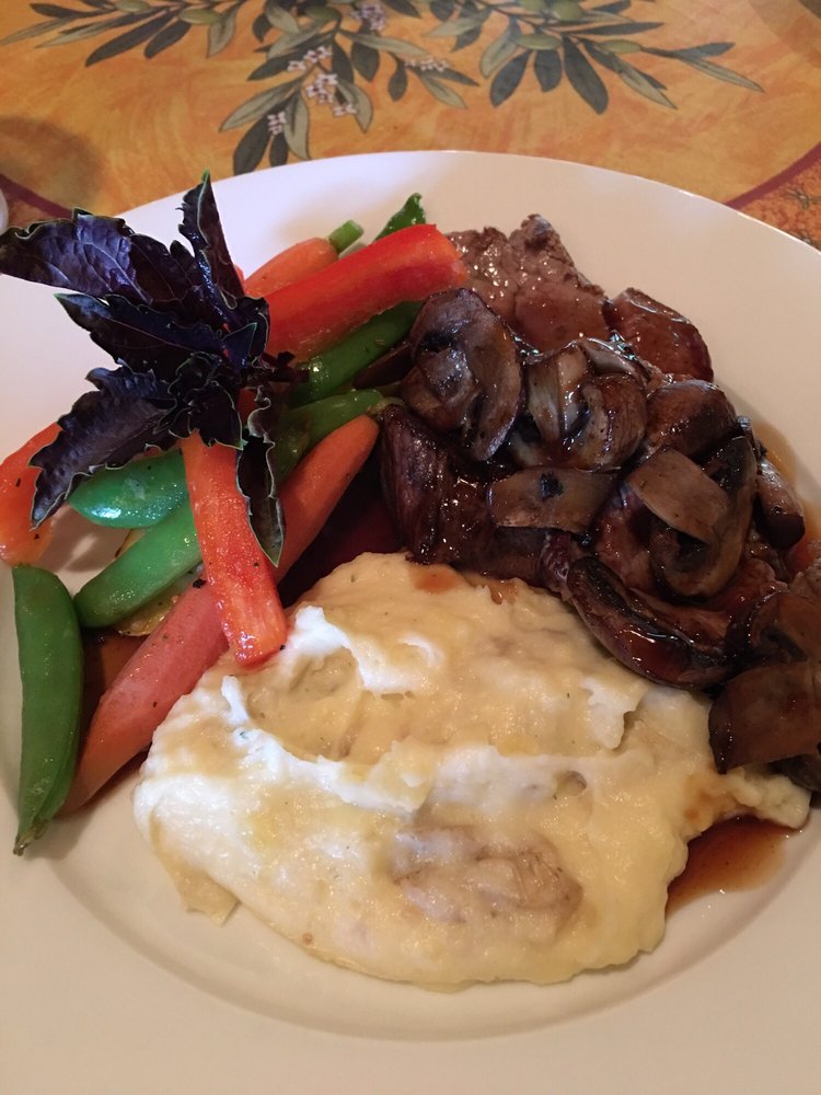 The Laurel Tree 17 Photos & 21 Reviews Salad 18956 Hwy 187