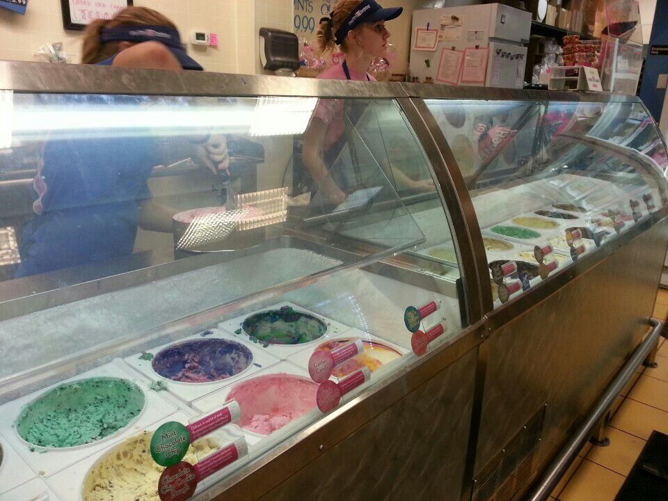 BaskinRobbins Ice Cream & Frozen Yogurt 11428 District Dr Ste 200, South Jordan, South