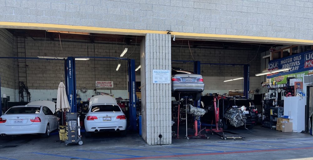 B.T. Auto Wrench