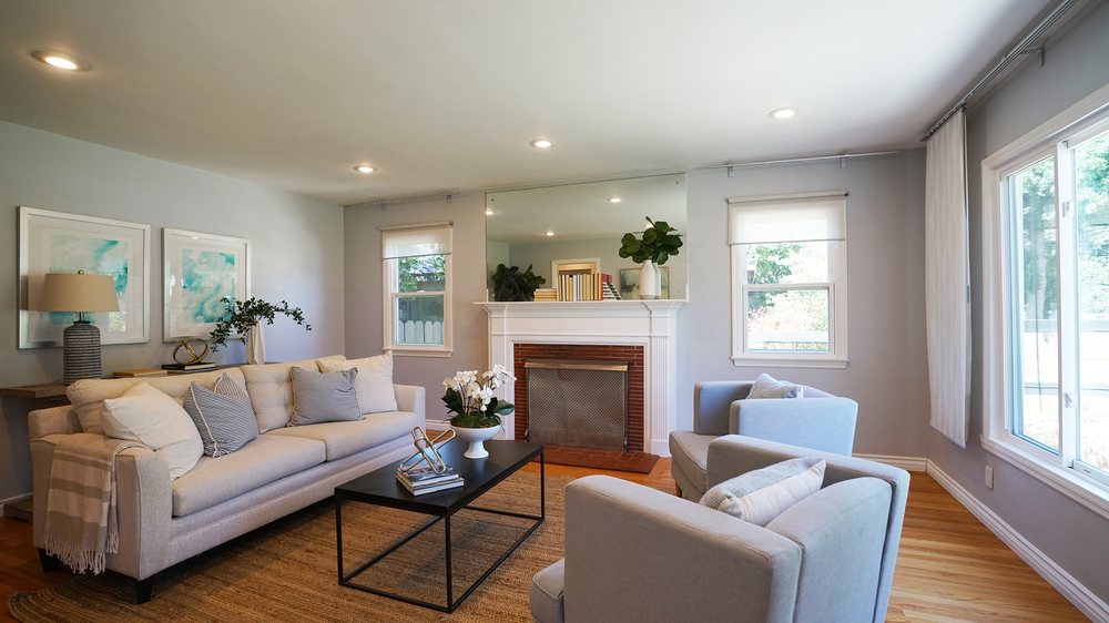 image of business Alison Voors Home Staging | Home Edit