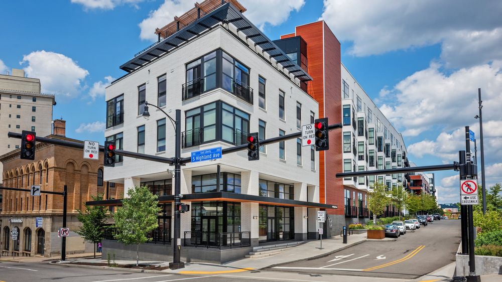 Eastside Bond Apartments