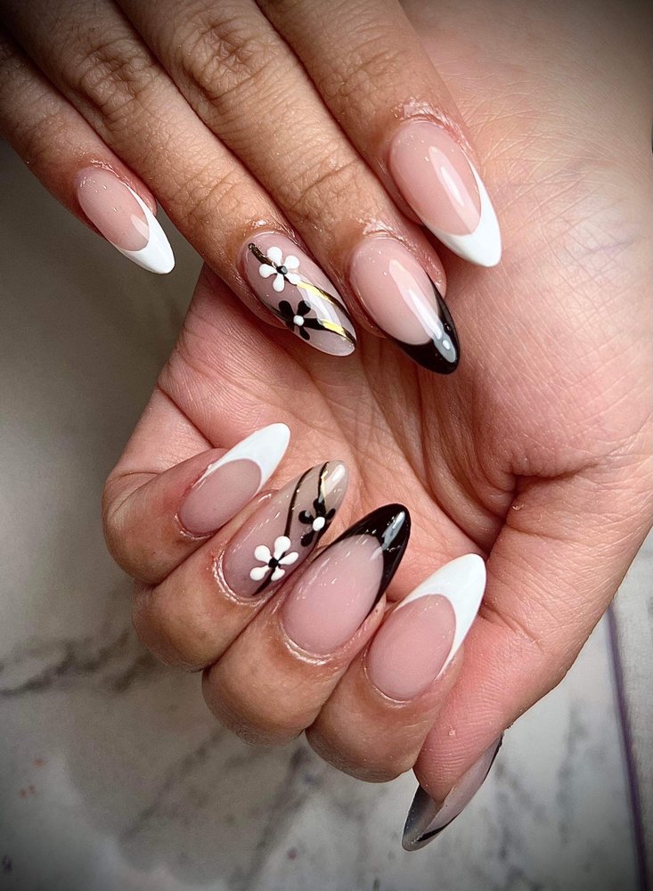 Sparkle's Nails & Spa