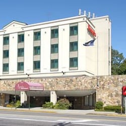 Ramada New York City Bayside Closed Hotels 220 33 Northern Photo Of Ramada New York City Bayside Ny United States