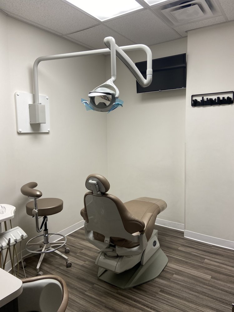 image of business Dental Smiles of West Loop - Chicago