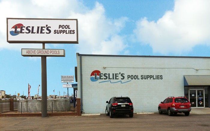 Leslie's