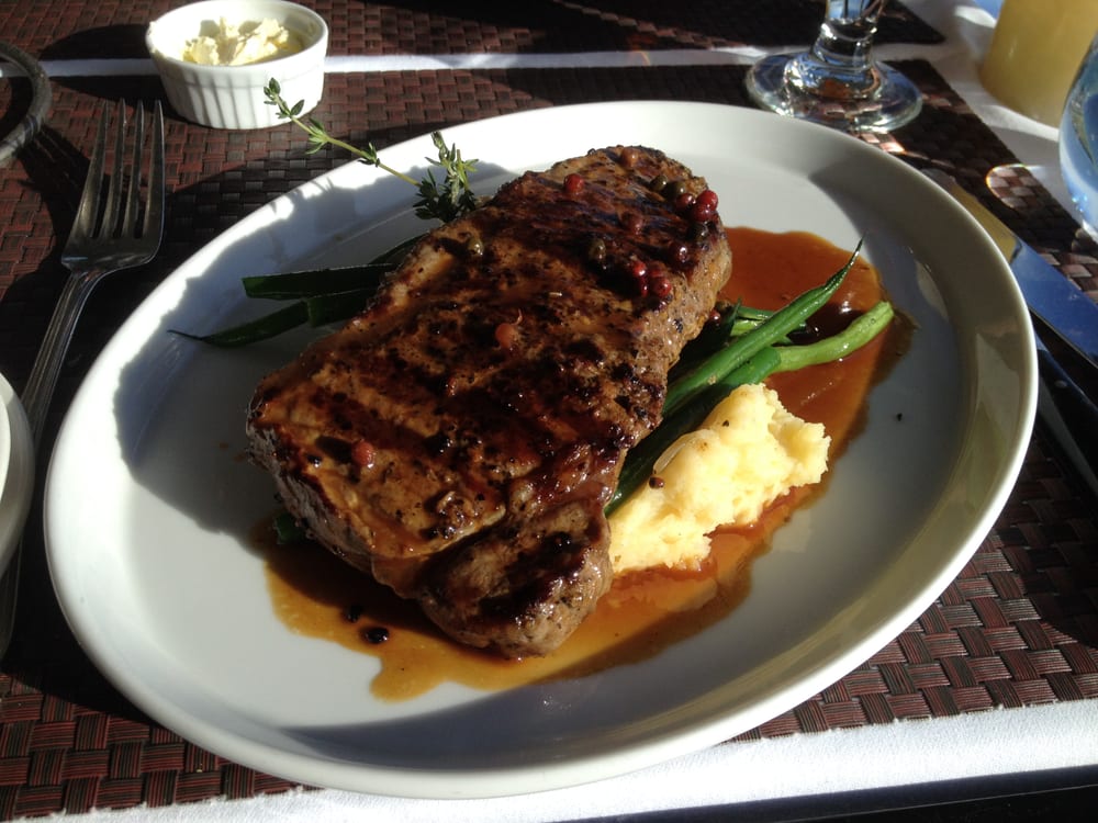 Alberta AAA 10oz Peppered Striploin Steak (with Yukon Gold mashed