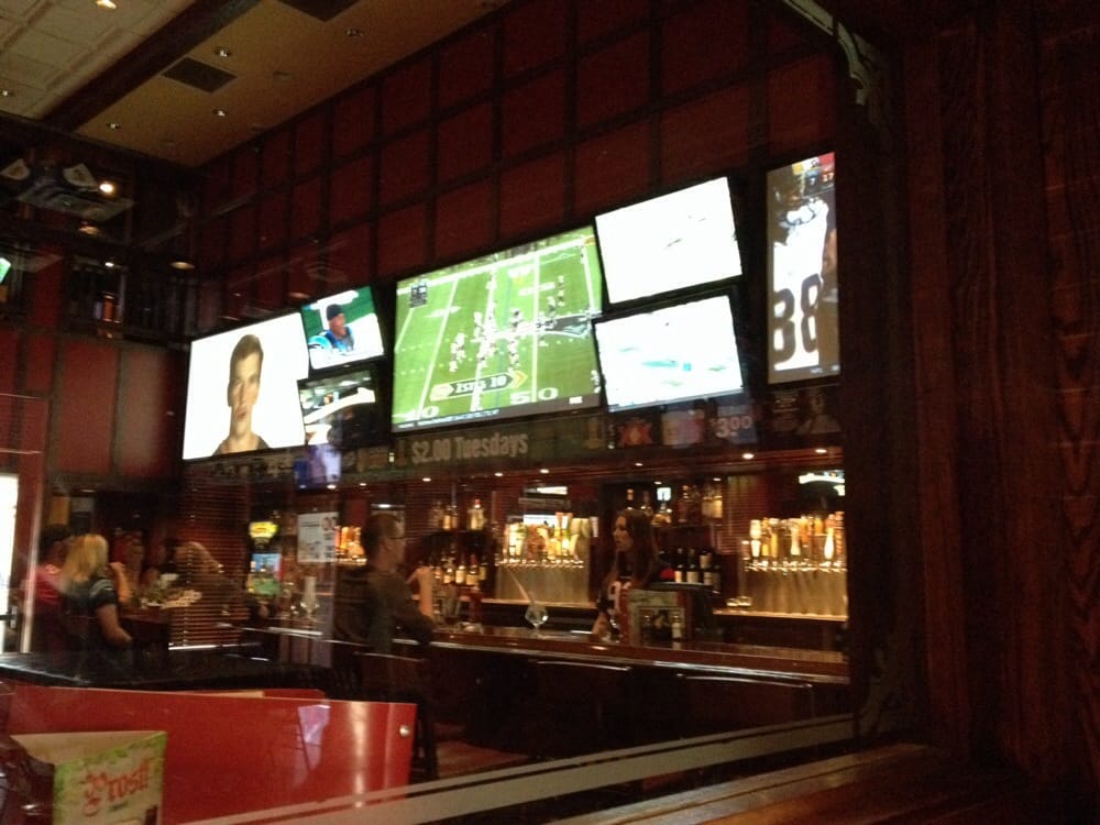 Minnesota Vikes Fan Club @ Fox & Hound Minnesota Vikes Fan Club @ Fox & Hound