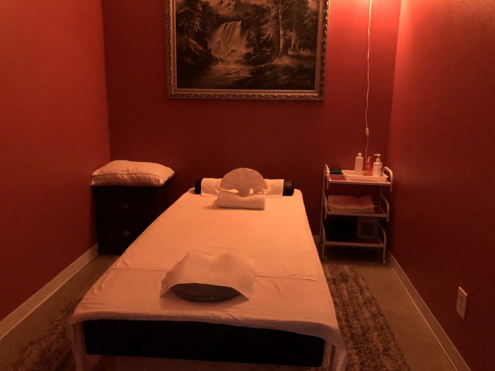 Lily’s Spa CLOSED 10 Photos & 27 Reviews Massage 531 4th St