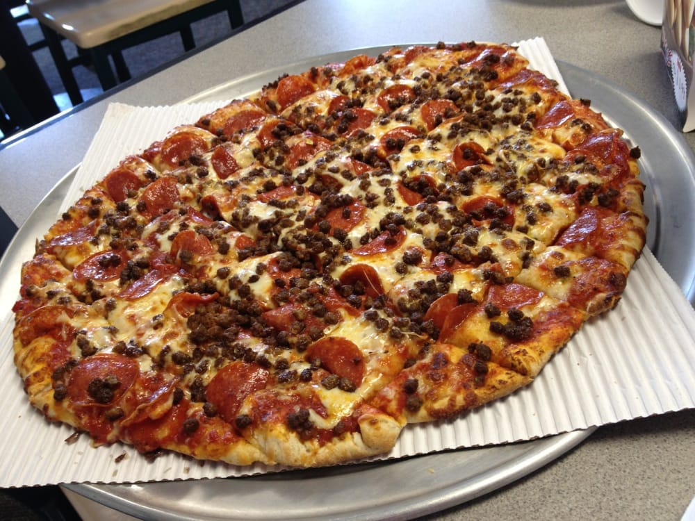 Sarah’s Pizza Pizza 219 E Cumberland St, Lewisburg, OH Restaurant