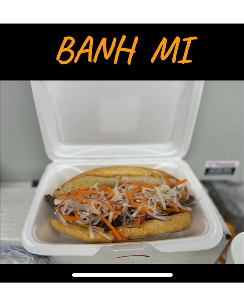 TatiNeto Hawaiian BBQ