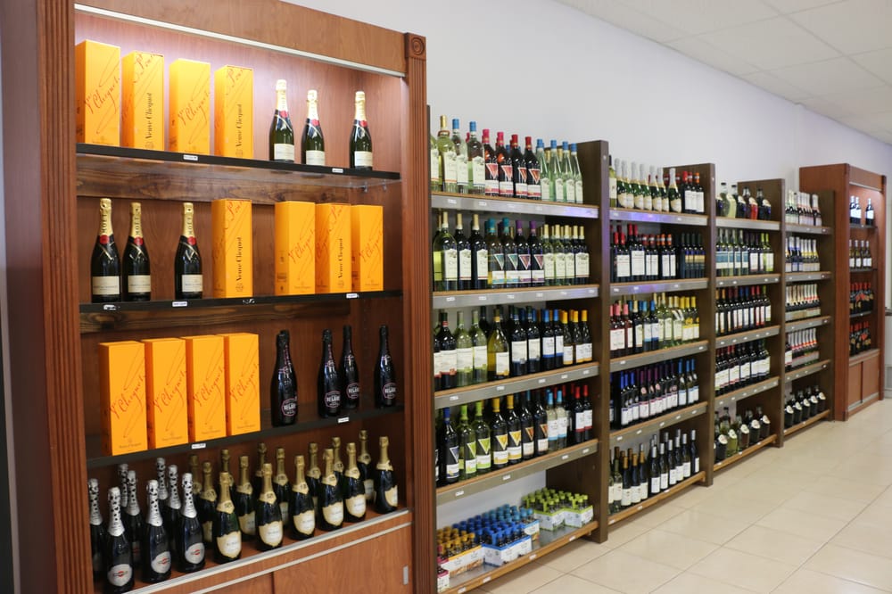 Dave's Liquor Store