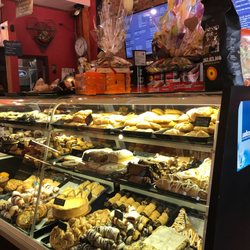 La Dolce Vita Courthouse Bakery La Dolce Vita Courthouse Bakery